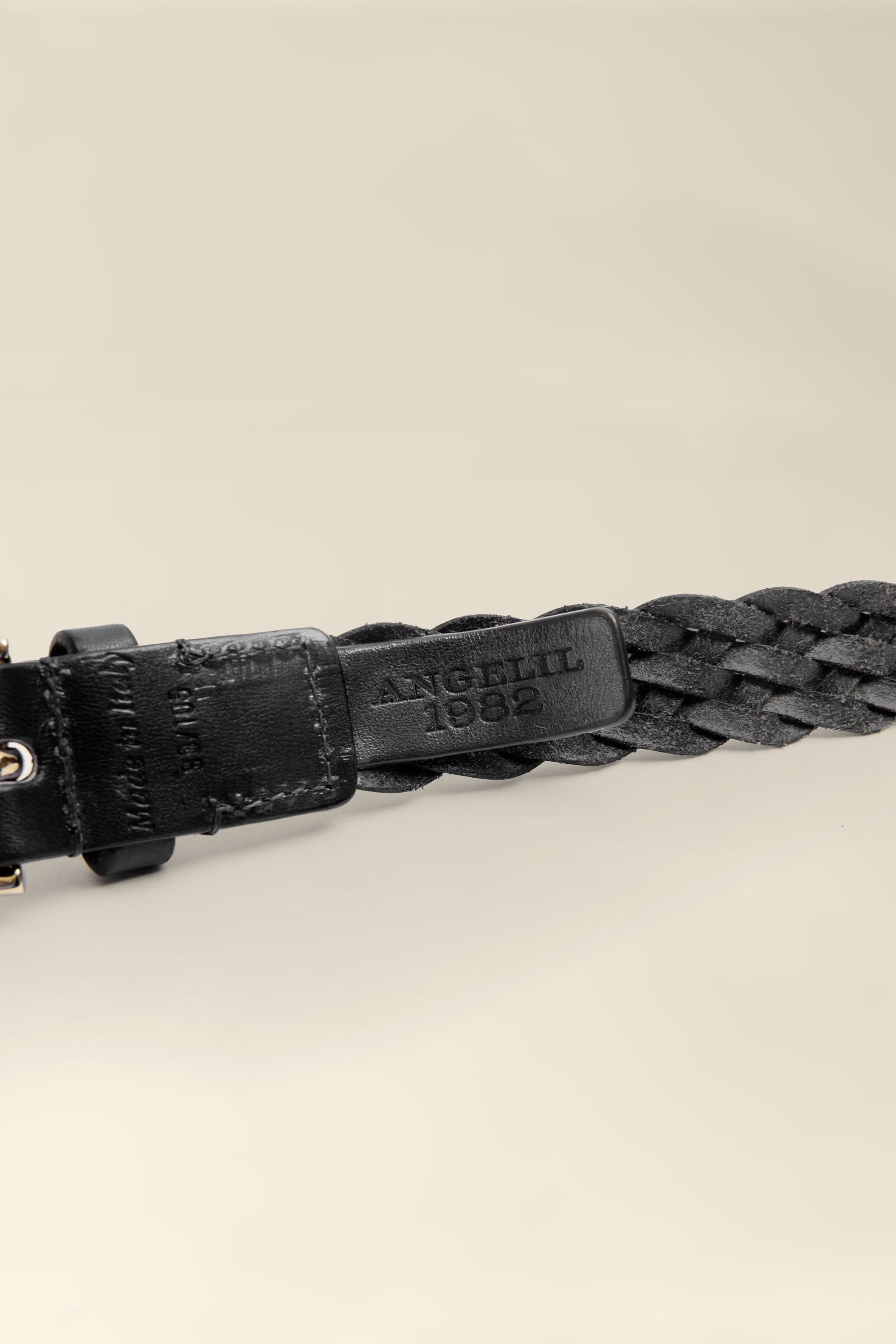 The Miro Nero Belt